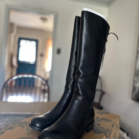 Women's 9.5M - Sofft Sharnell II Leather Lace Up Boots - NEW IN BOX - Picture 4 of 6